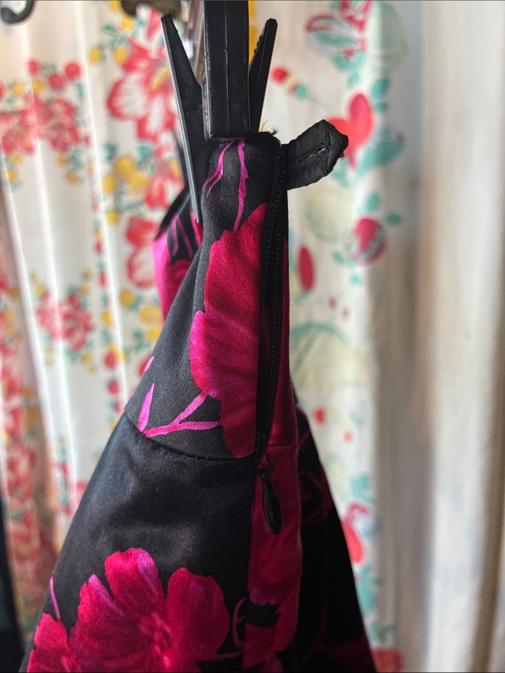 Talbots Women's Black Skirt with Fuchsia Floral pattern - Picture 4 of 5